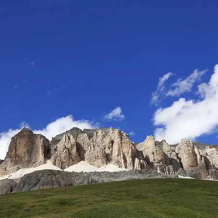 Casa Alpina Sacro Cuore Hotel 2*